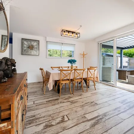 Casa vacanze Avec Piscine Privée, Sauna, Jardin Et Parking Barneville-Carteret