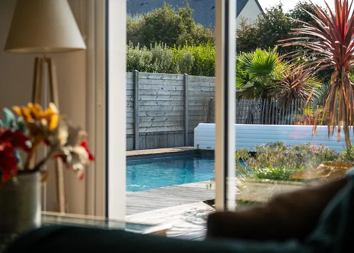 Avec Piscine Privee, Sauna, Jardin Et Parking *